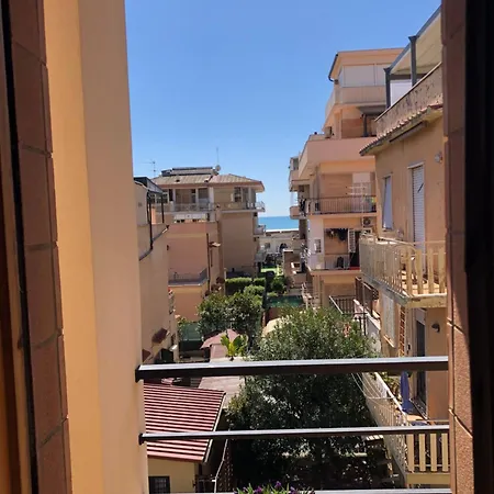 Casa Sole - Due Passi Dal Mare Lido di Ostia